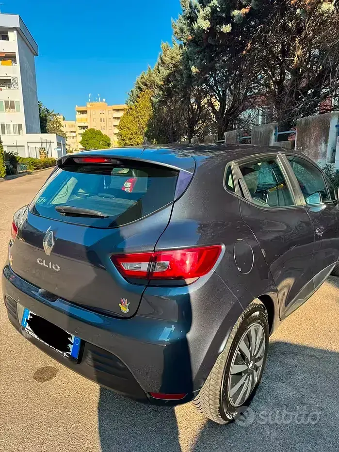 Usata Renault Clio IV 75 CV (55 kW) 2017 Grigio Berlina
