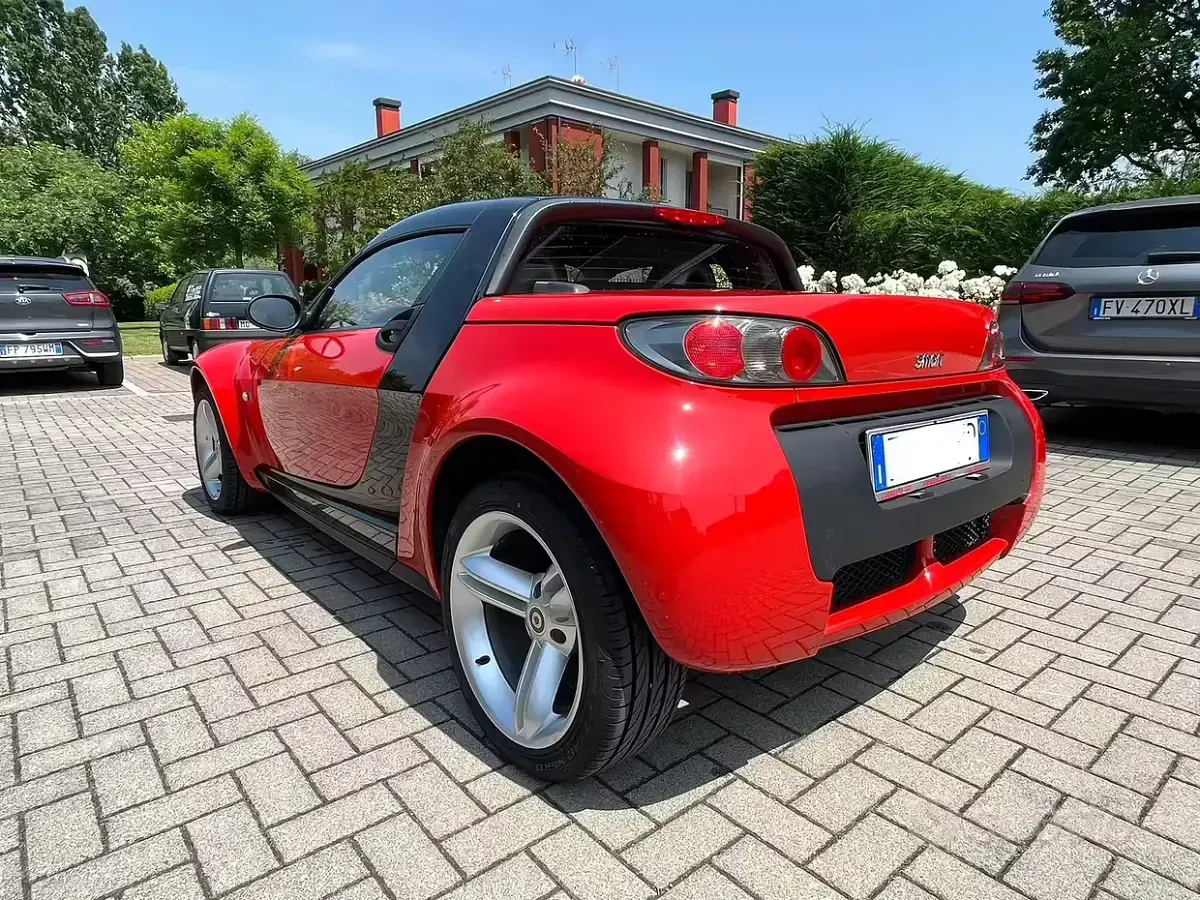 Usata Smart Roadster 82 CV (60 kW) 2004 Rosso Cabrio