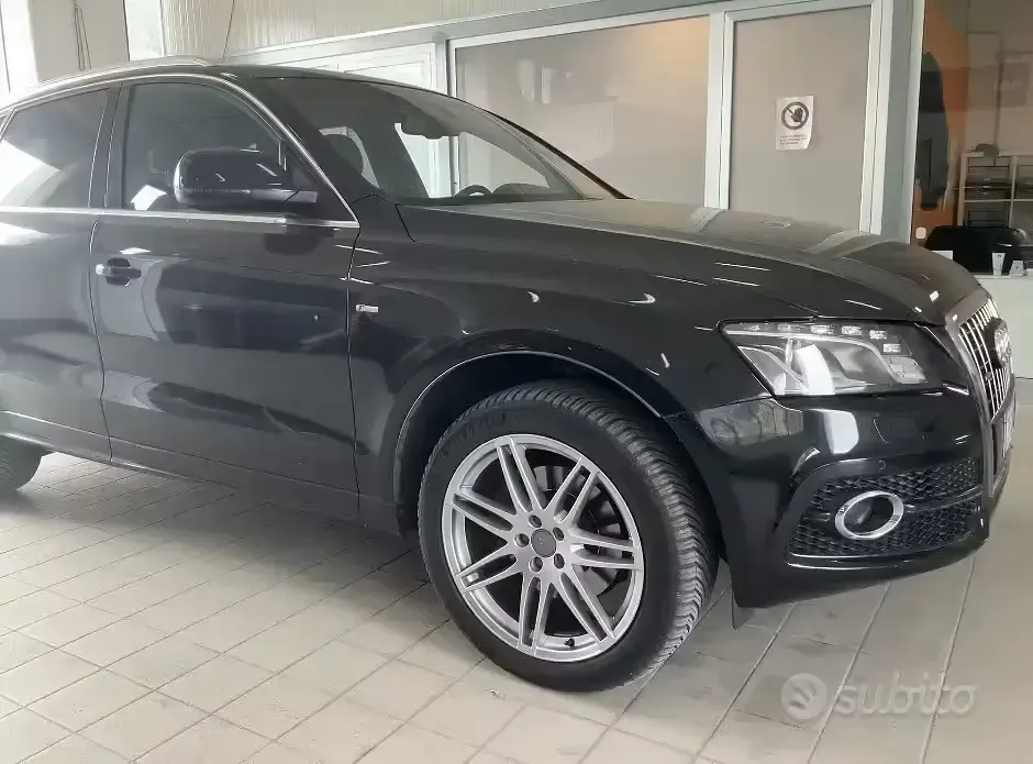 Usata Audi Q5 Advanced 239 CV (175 kW) 2011 Nero SUV