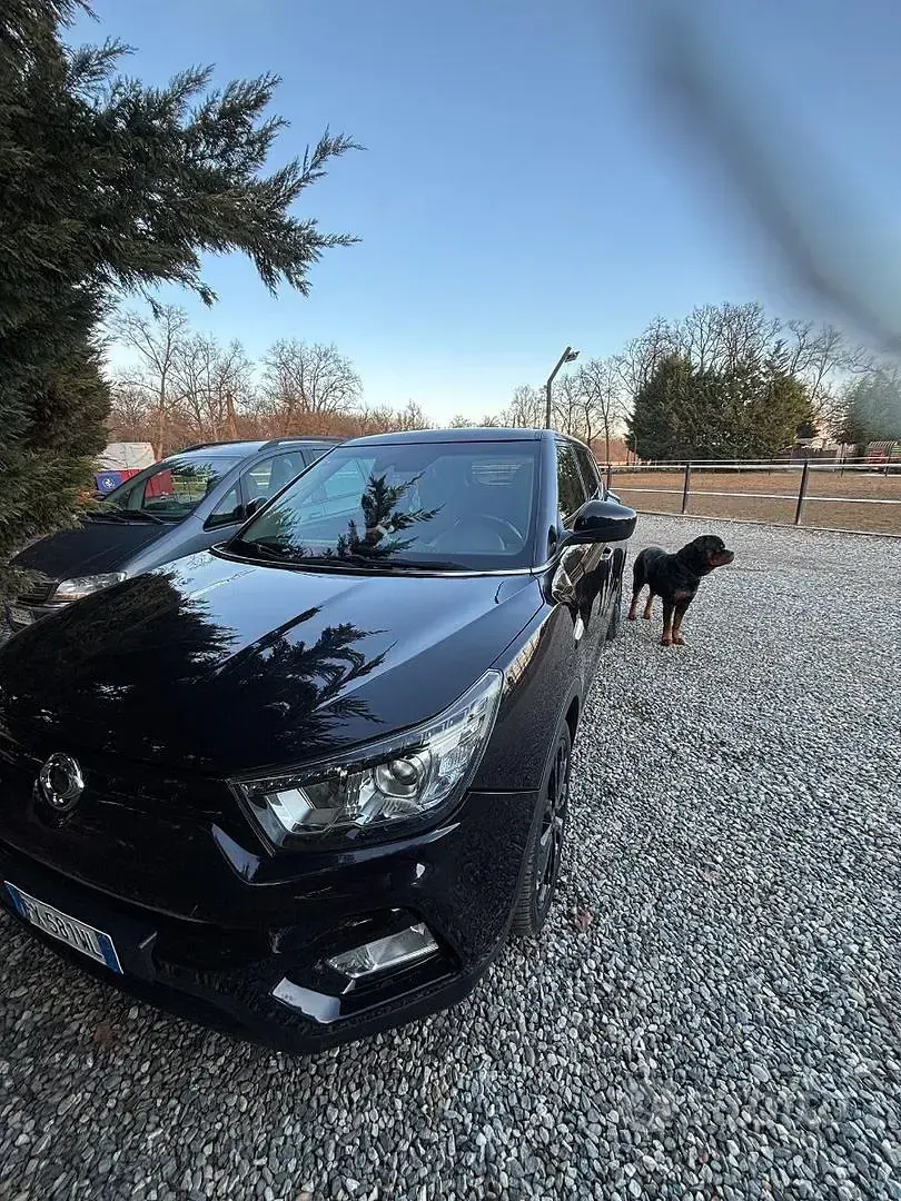 Usata SsangYong Tivoli 128 CV (94 kW) 2019 Nero SUV