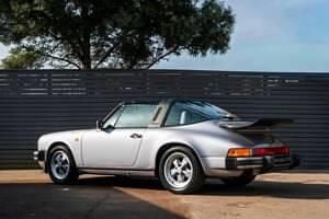 Usata Porsche 911 Carrera Cabriolet 231 CV (169 kW) 1988 Blu Cabrio