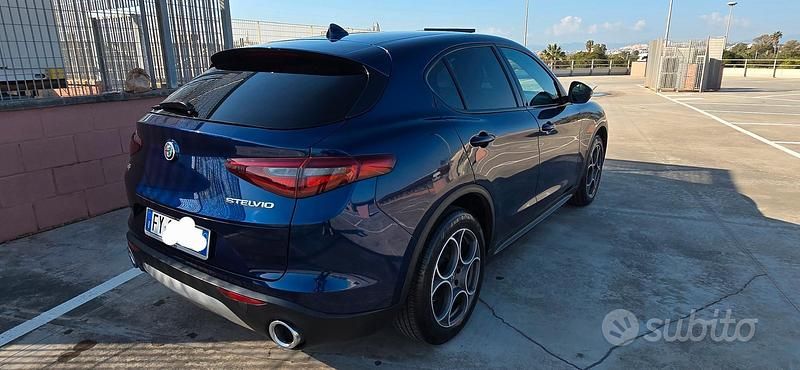 Usata Alfa Romeo Stelvio 210 CV (154 kW) 2018 Blu SUV