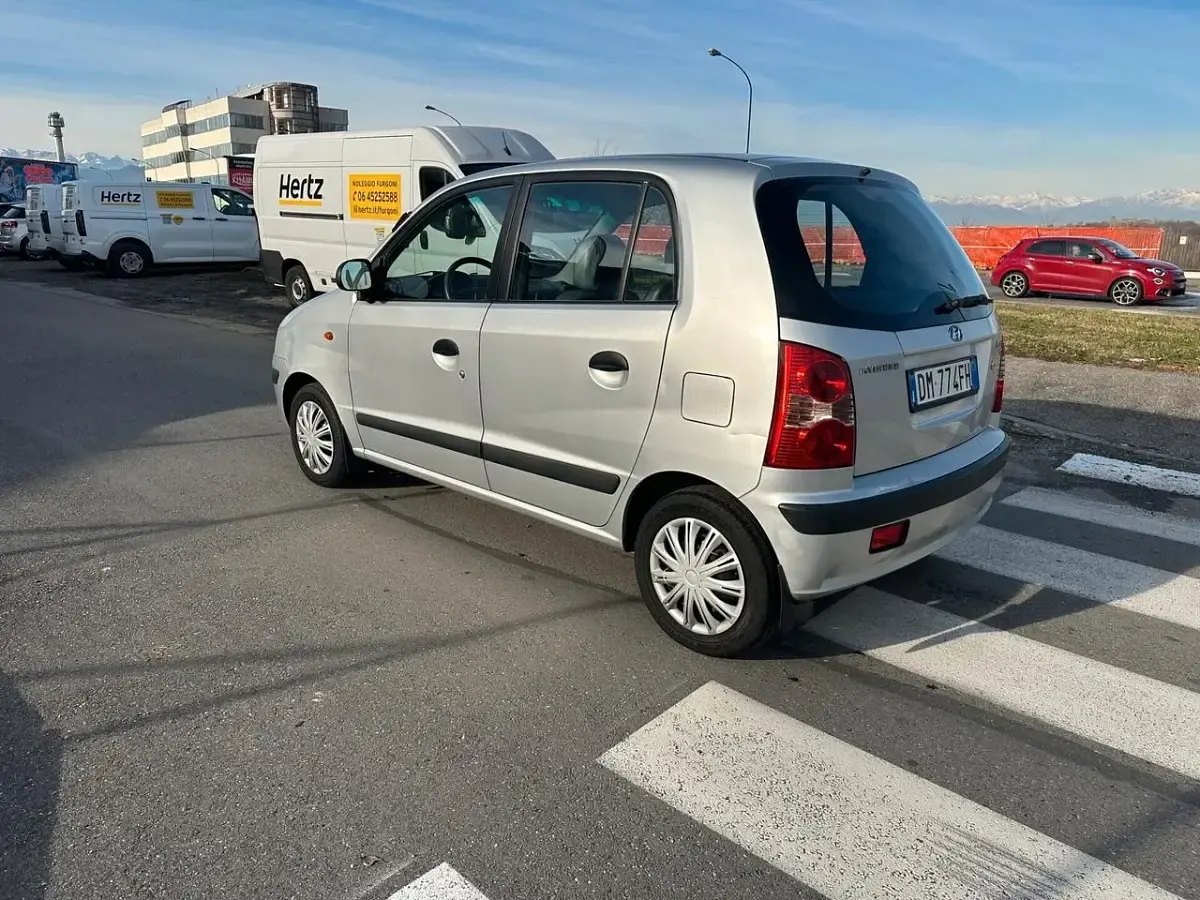 Usata Hyundai Atos Active 63 CV (46 kW) 2008 Grigio Utilitaria
