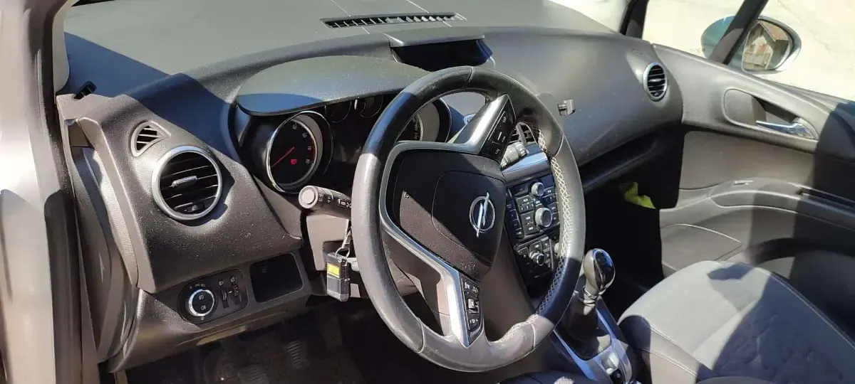 Usata Opel Meriva Cosmo 120 CV (88 kW) 2015 Grigio Monovolume