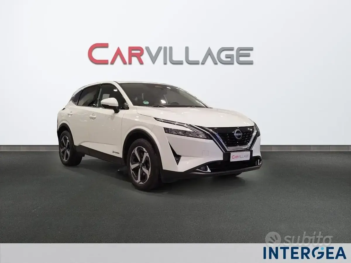 Usata Nissan Qashqai N-Connecta 158 CV (116 kW) 2023 Bianco SUV
