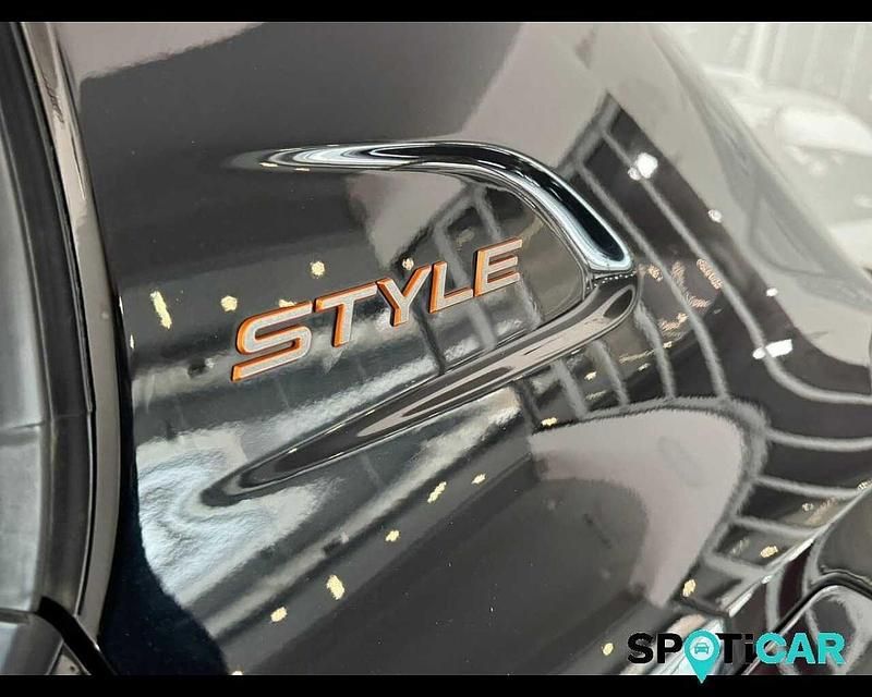 Usata Peugeot 208 Style 101 CV (74 kW) 2025 Nero Utilitaria