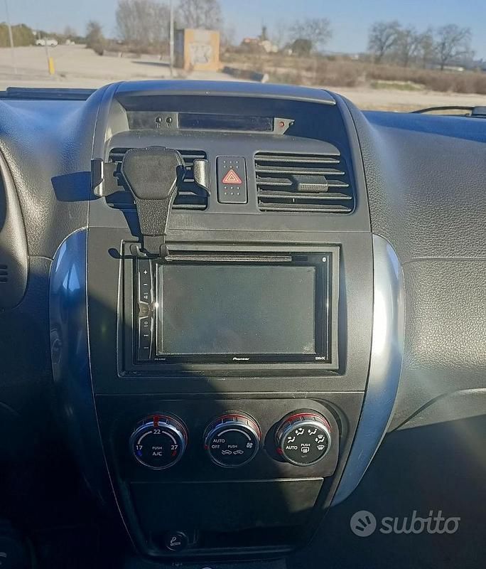 Usata Fiat Sedici 107 CV (78 kW) 2008 Grigio SUV