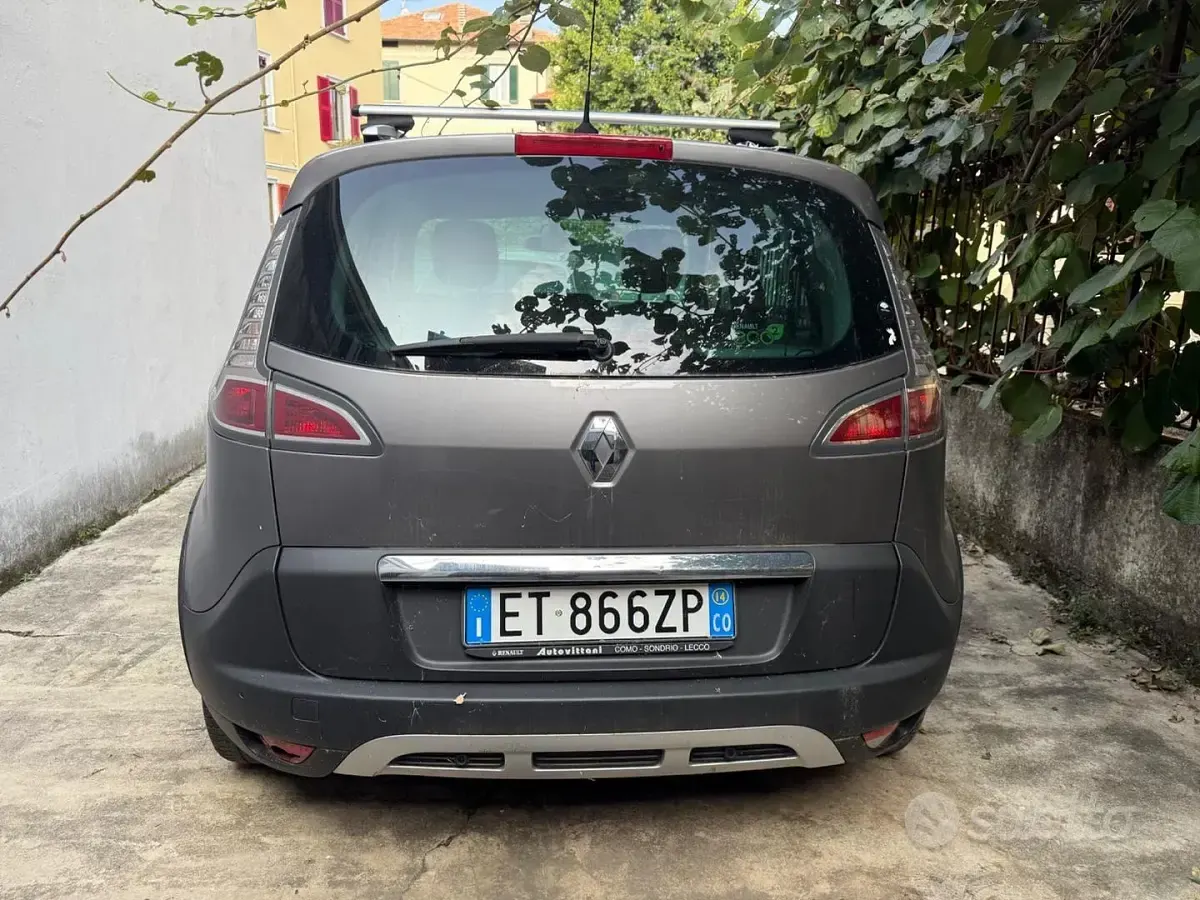 Usata Renault Scenic E-Tech XMOD 110 CV (80 kW) 2014 Arancione Monovolume