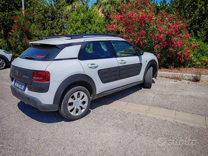 Usata Citroën C4 PureTech 82 CV (60 kW) 2016 Bianco SUV