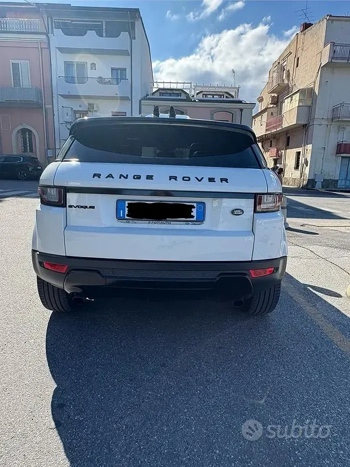 Usata Land Rover Range Rover evoque 150 CV (110 kW) 2017 Bianco Station wagon