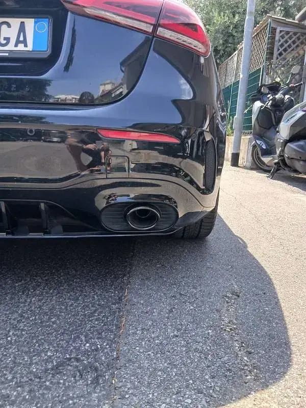 Usata Mercedes A200 AMG 163 CV (119 kW) 2019 Nero Berlina