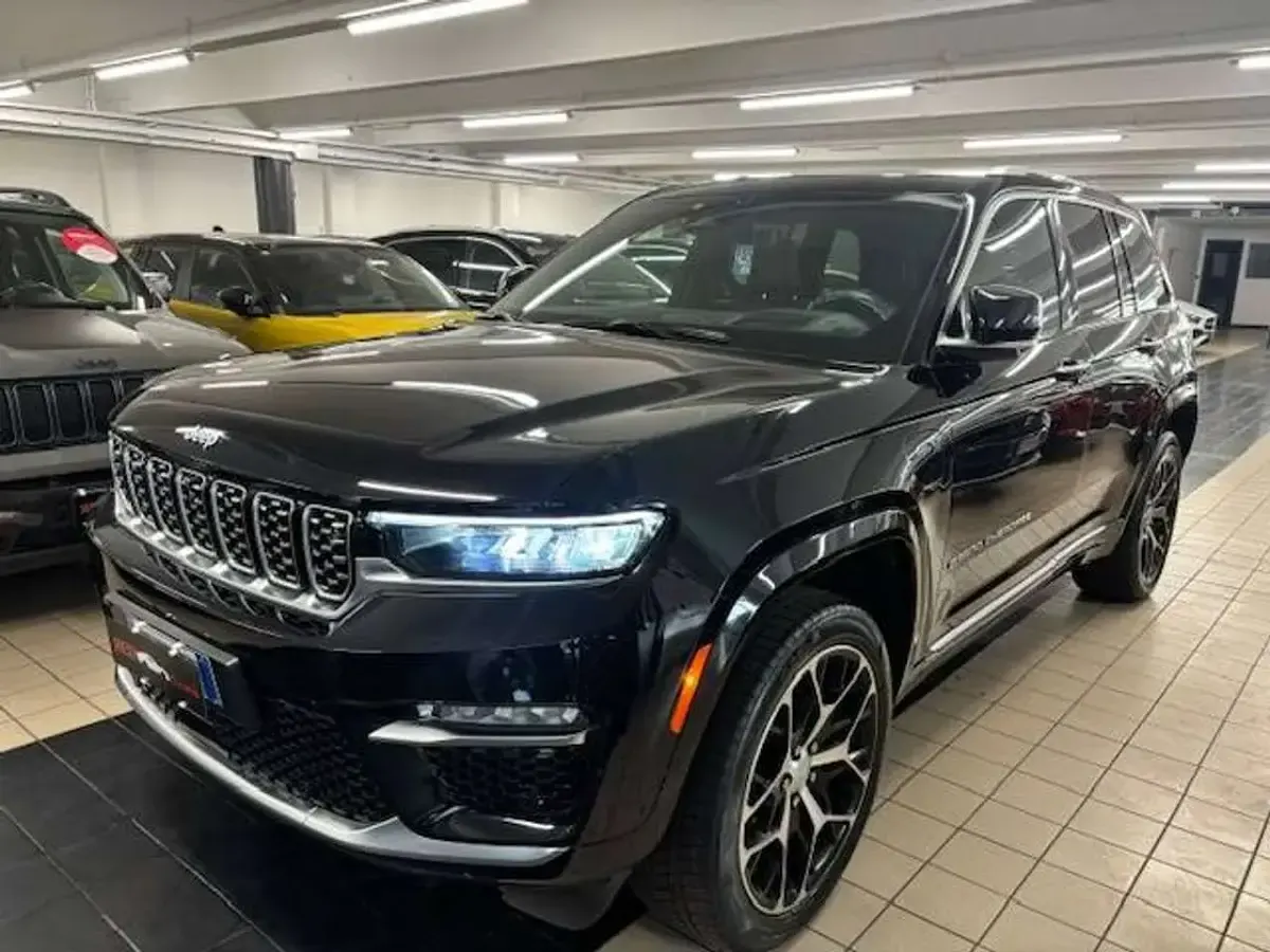 Usata Jeep Grand Cherokee 272 CV (200 kW) 2023 Nero SUV