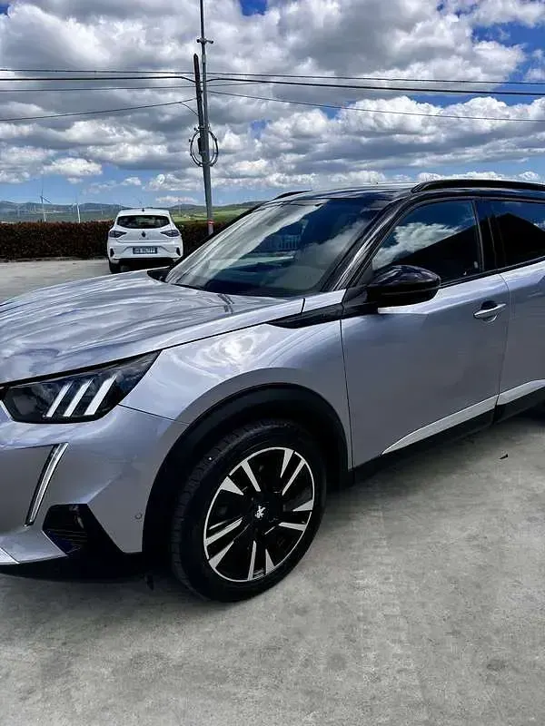 Usata Peugeot e-2008 GT 56 kW (77 CV) 2021 SUV
