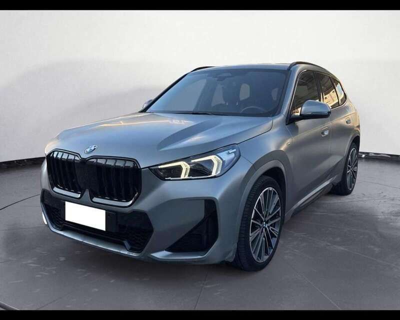 Skyscraper grey Usata 2022 BMW X1 M Sport SUV | 43.800 € (Buon prezzo) - Immagine 1/4