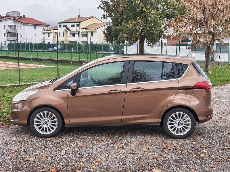Usata Ford B-MAX Titanium 95 CV (69 kW) 2013 Monovolume