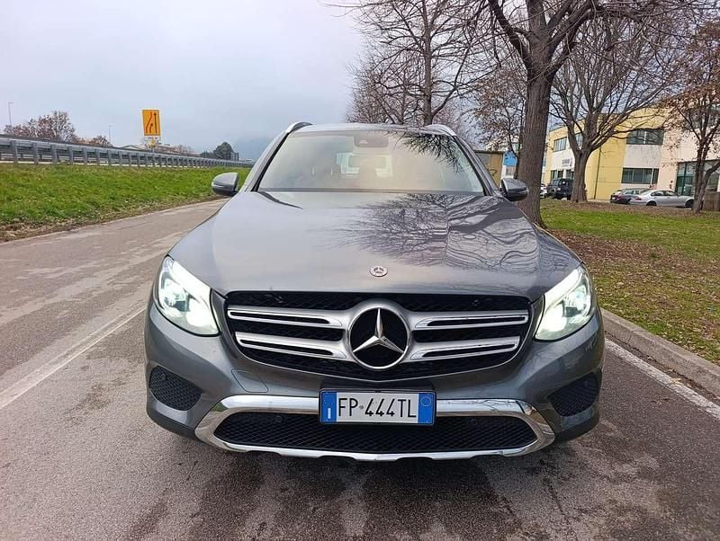 Usata Mercedes GLC220 170 CV (125 kW) 2018 Grigio SUV