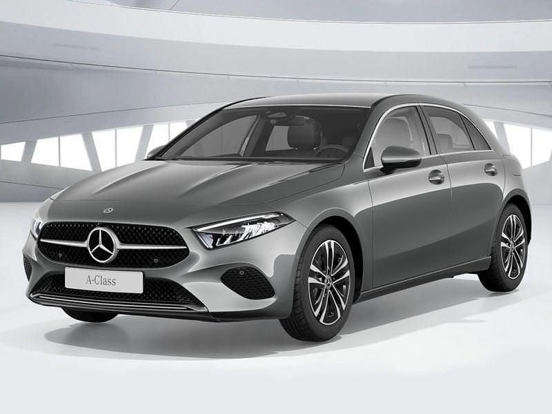 Grigio Nuova 2025 Mercedes A180 Advanced Due volumi | 31.700 € - Immagine 1/4