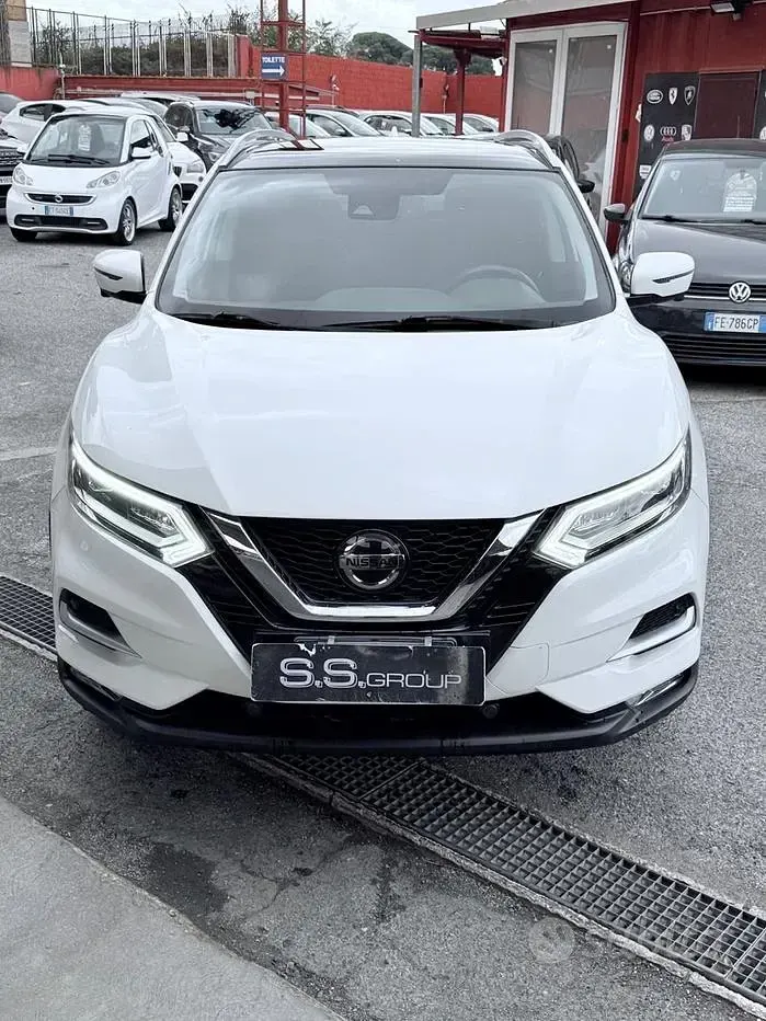 Usata Nissan Qashqai Tekna 116 CV (85 kW) 2020 Bianco SUV