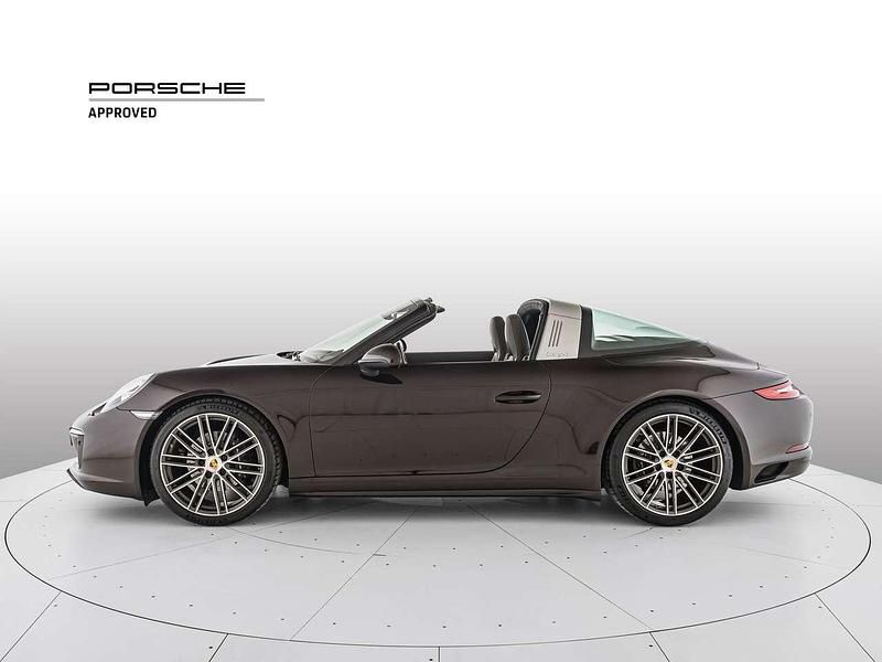 Usata Porsche 911 370 CV (272 kW) 2018 Colore su campione marrone met Cabrio
