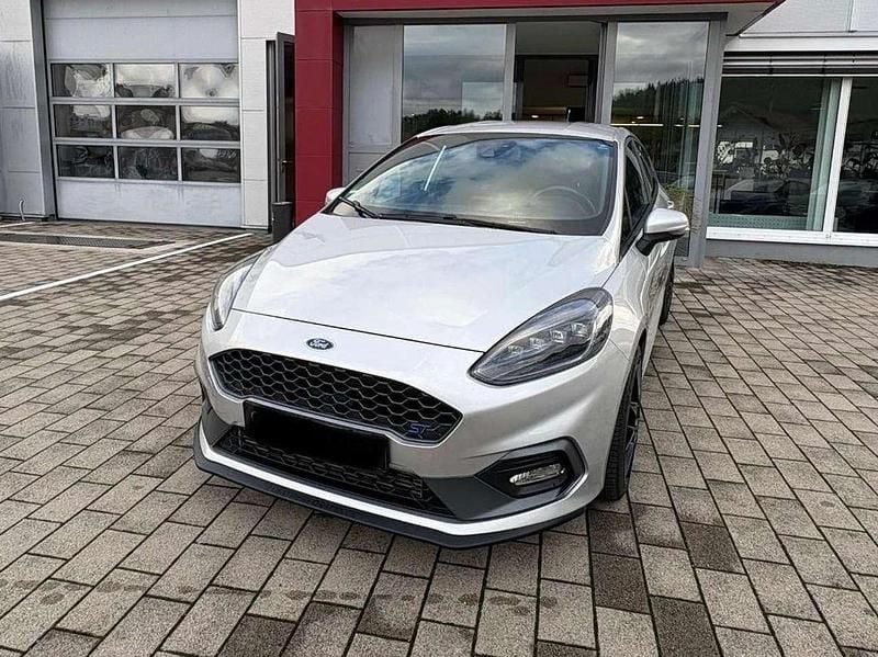 Usata Ford Fiesta ST 205 CV (150 kW) 2019 Argento Berlina