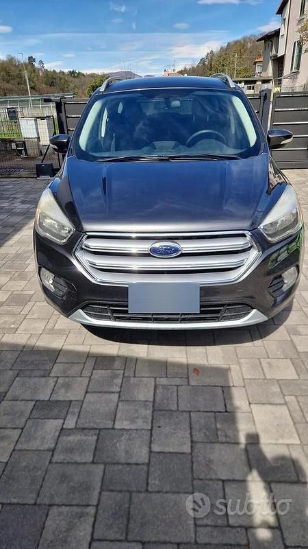 Usata Ford Kuga 120 CV (88 kW) 2017 SUV