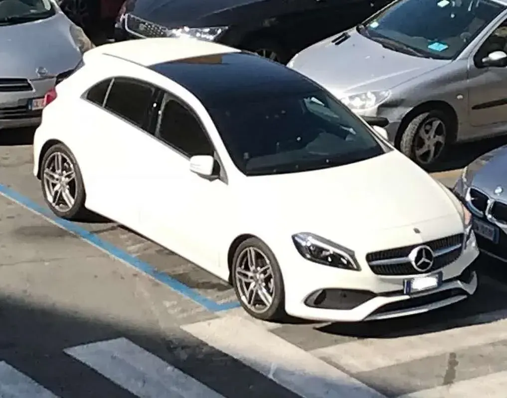 Usata Mercedes A180 Premium 109 CV (80 kW) 2017 Berlina