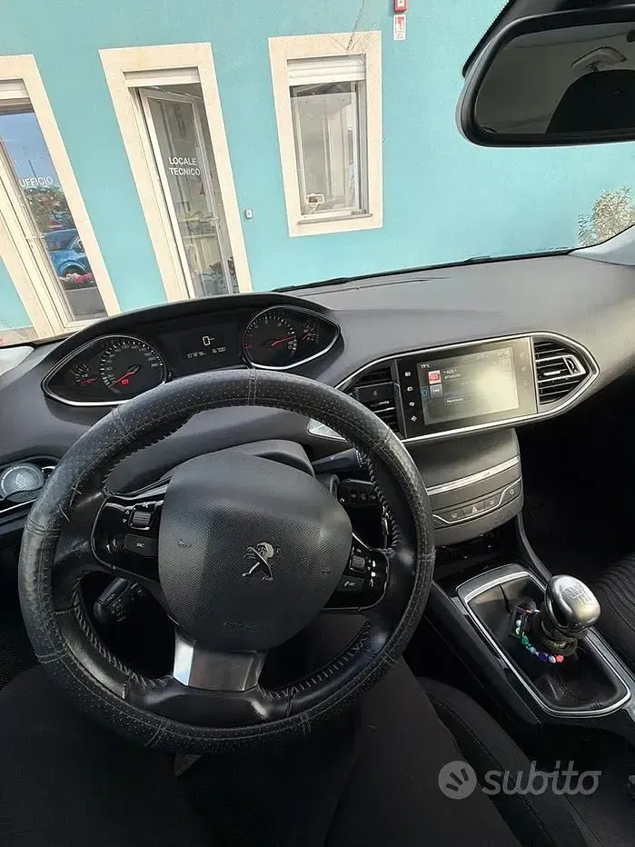 Usata Peugeot 308 116 CV (85 kW) 2016 Berlina