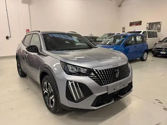 Nuova Peugeot 2008 Allure 101 CV (74 kW) 2025 Grigio SUV