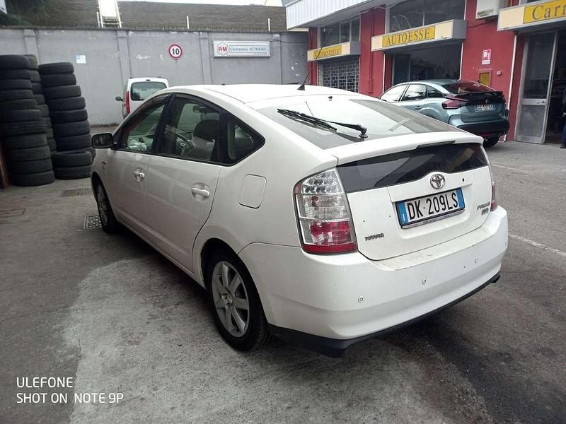Usata Toyota Prius 77 CV (56 kW) 2007 Bianco Utilitaria