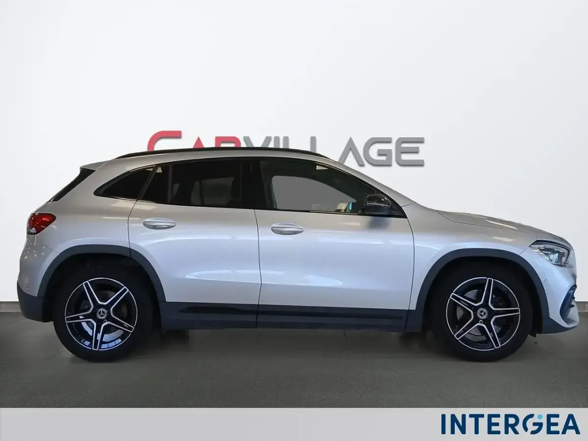 Usata Mercedes GLA220 Premium 190 CV (139 kW) 2022 Argento SUV