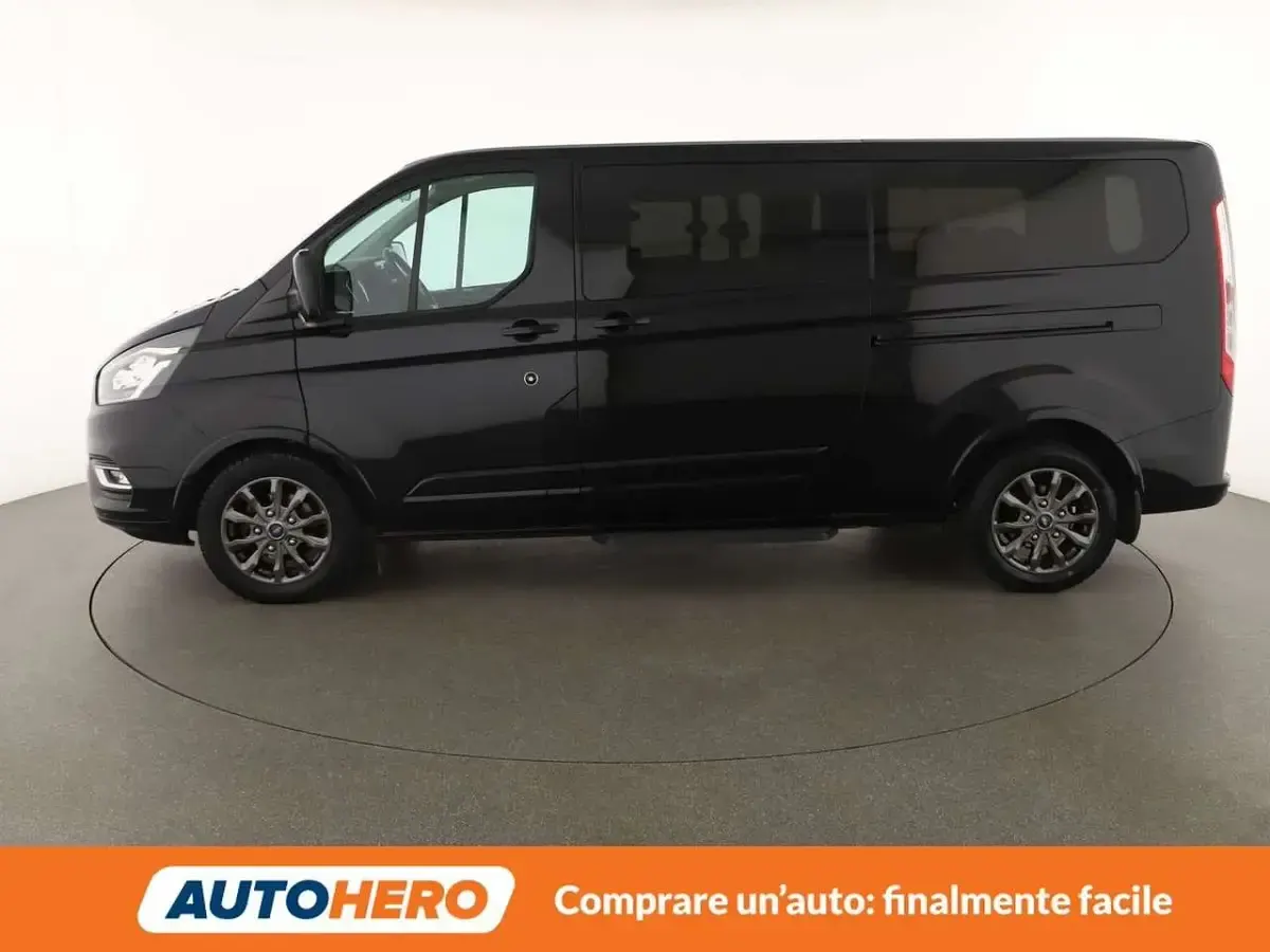 Usata Ford Tourneo Custom Titanium X 170 CV (125 kW) 2023 Nero Furgone