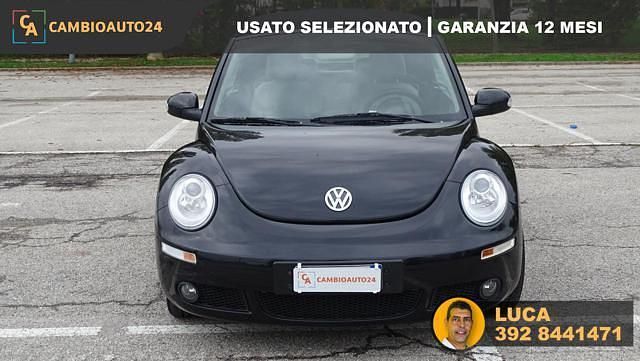 Usata VW New Beetle 105 CV (77 kW) 2006 Nero Utilitaria