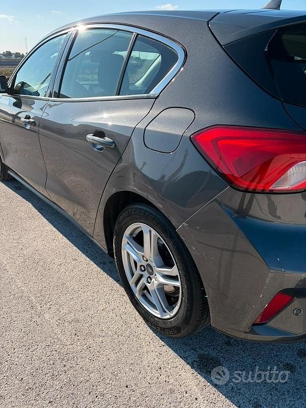 Usata Ford Focus 2019 Grigio Berlina