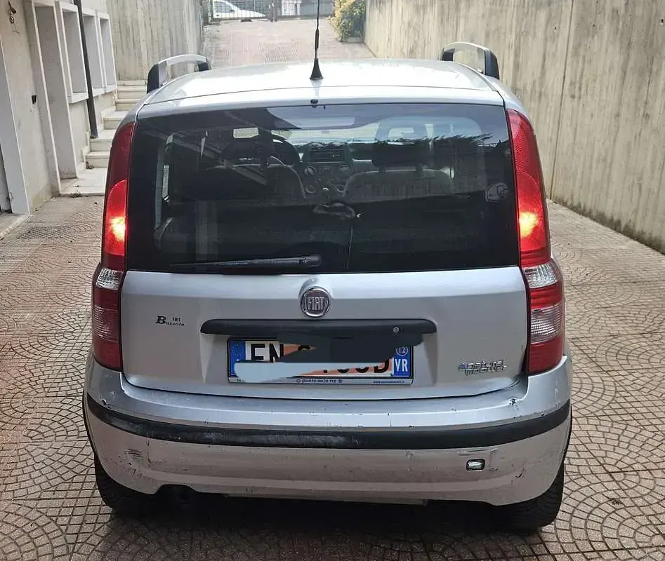 Usata Fiat Panda Dynamic 77 CV (56 kW) 2012 Utilitaria