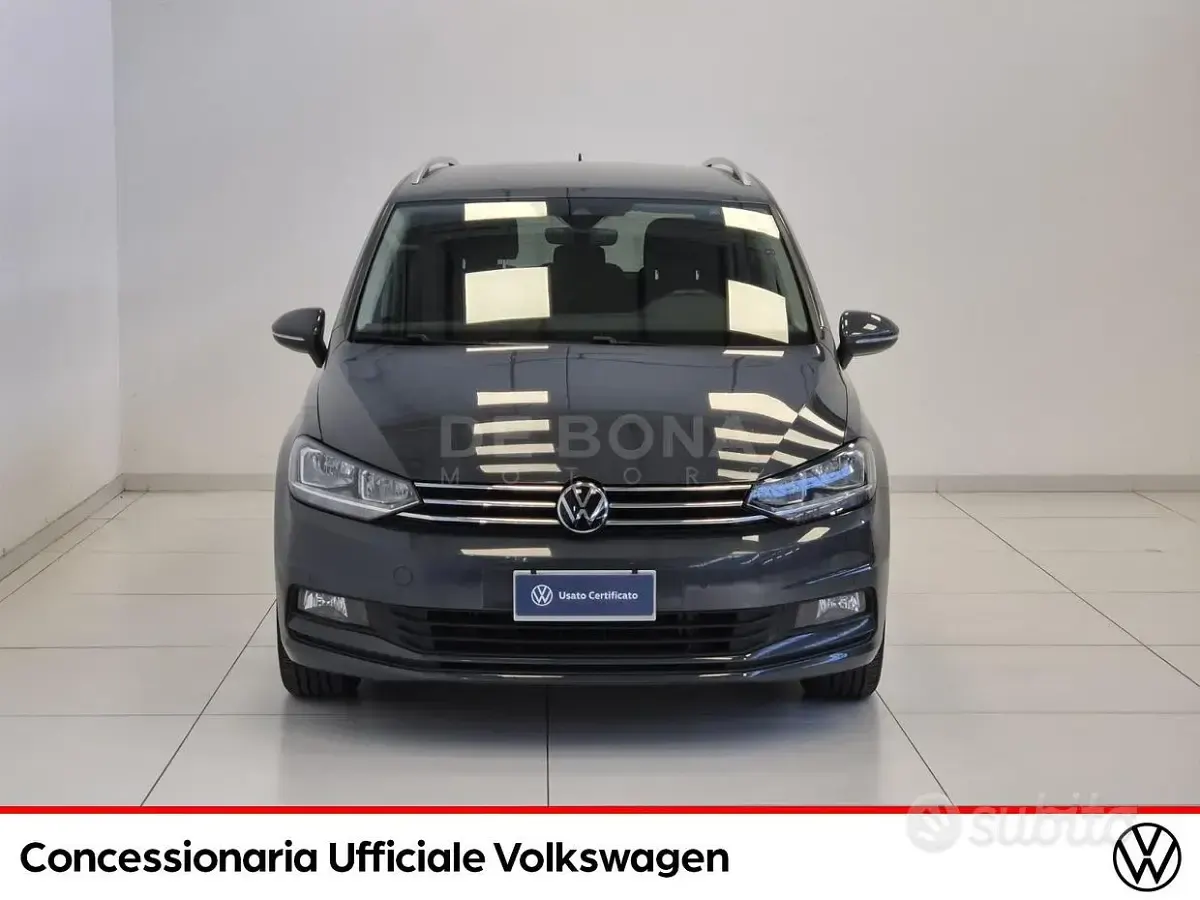 Usata VW Touran Business 150 CV (110 kW) 2023 Grigio Monovolume