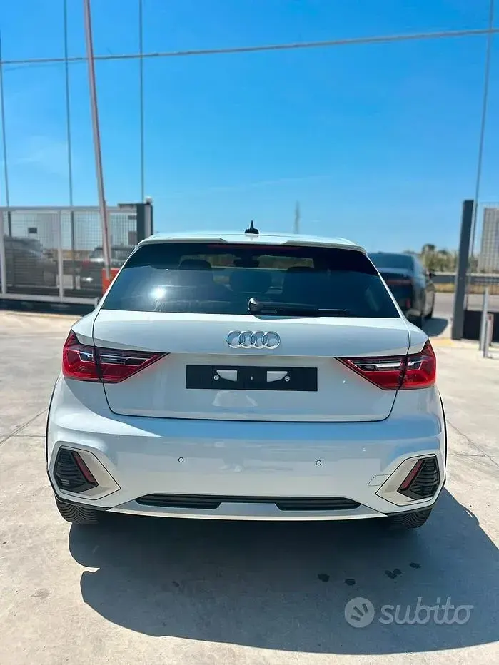 Usata Audi A1 Business 116 CV (85 kW) 2025 Bianco SUV