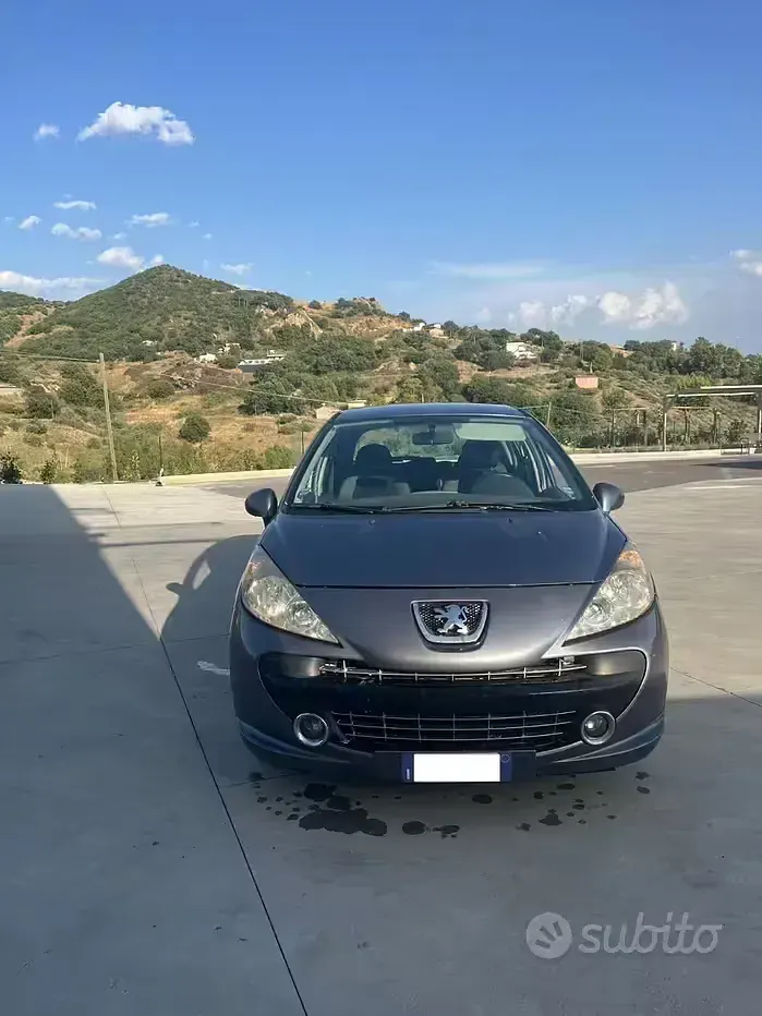 Usata Peugeot 207 73 CV (53 kW) 2008 Grigio Berlina