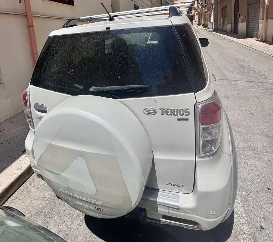 Usata Daihatsu Terios 102 CV (75 kW) 2012 SUV