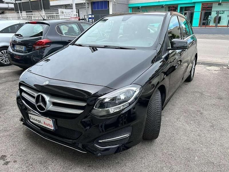 Usata Mercedes B160 Premium 90 CV (66 kW) 2015 Nero Monovolume