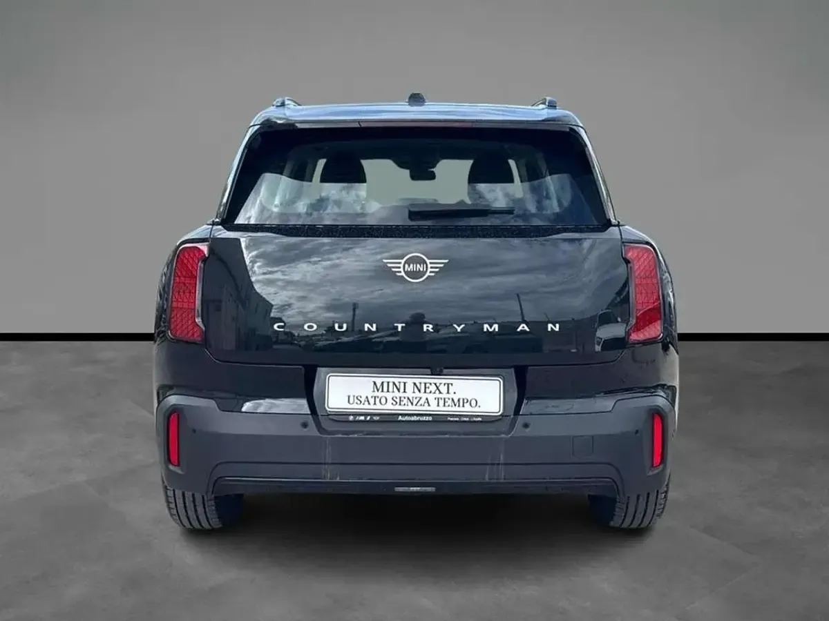 Usata Mini Cooper Countryman Classic 170 CV (125 kW) 2024 Midnight black ii SUV