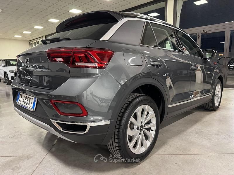 Usata VW T-Roc Style 116 CV (85 kW) 2025 Grigio SUV