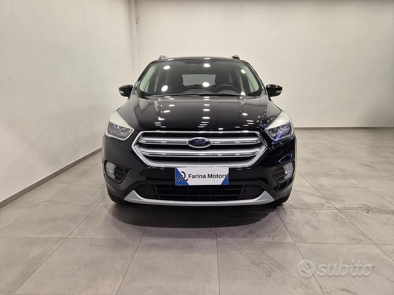 Usata Ford Kuga Titanium S 120 CV (88 kW) 2018 Nero SUV