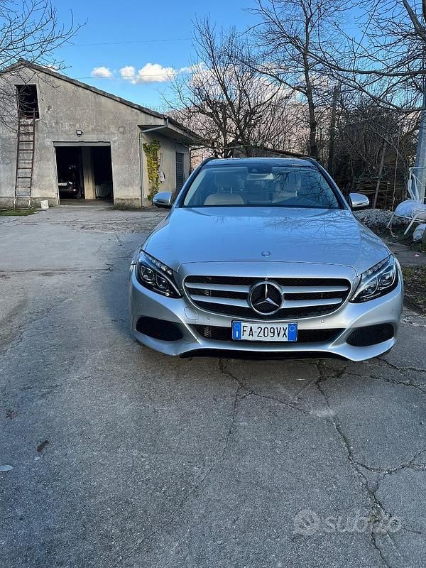 Usata Mercedes C220 170 CV (125 kW) 2015 Grigio Station wagon