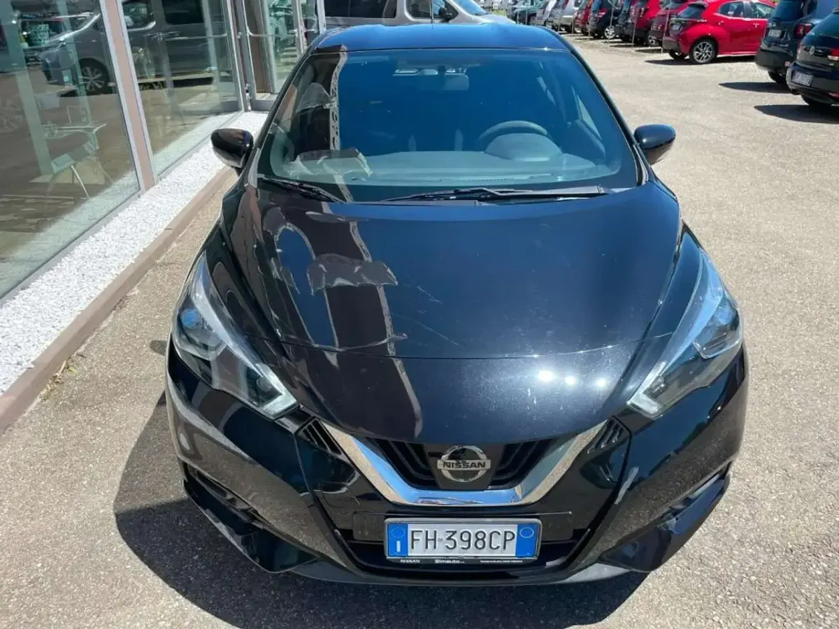 Usata Nissan Micra 71 CV (52 kW) 2017 Nero Utilitaria