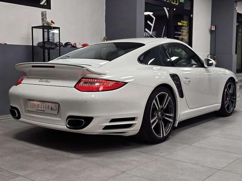 Usata Porsche 911 Turbo Sport 500 CV (367 kW) 2010 Carrera white Coupé