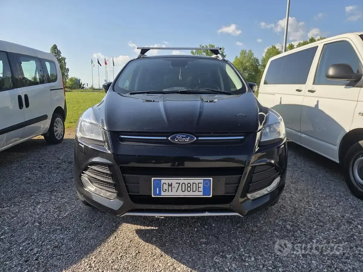 Usata Ford Kuga Titanium 150 CV (110 kW) 2016 Nero SUV
