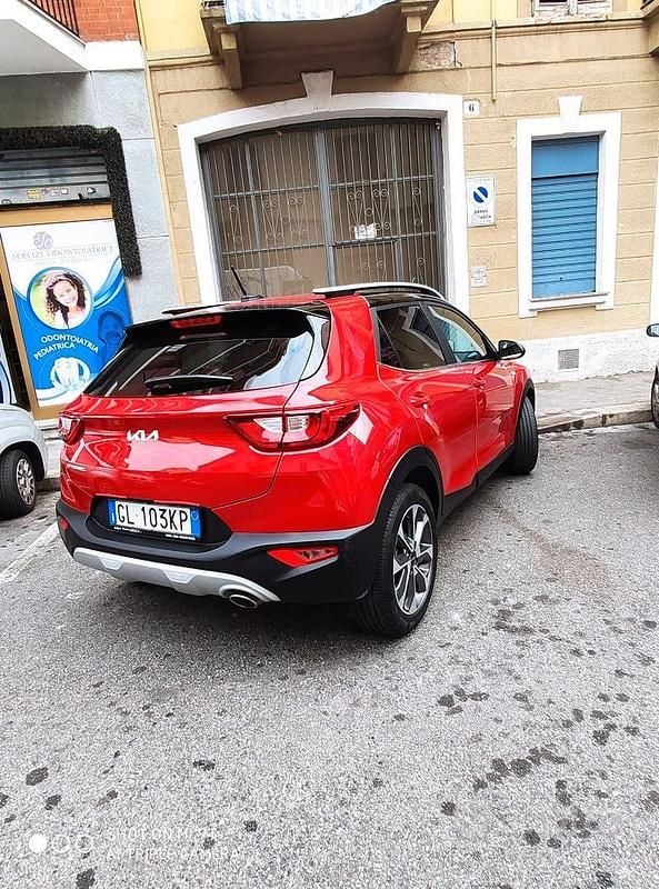 Usata Kia Stonic 100 CV (73 kW) 2022 Rosso SUV