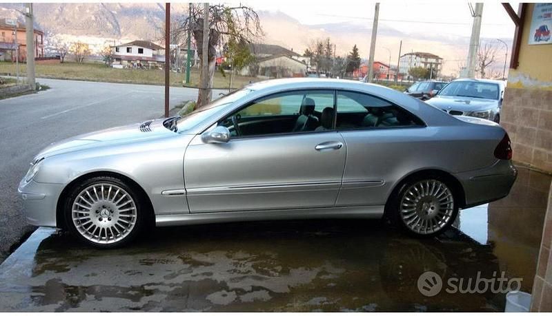 Käytetty Mercedes CLK320 218 HP (160 kW) 2006 Harmaa