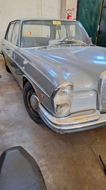 Usata Mercedes 250 SE 150 CV (110 kW) 1967 Argento Berlina