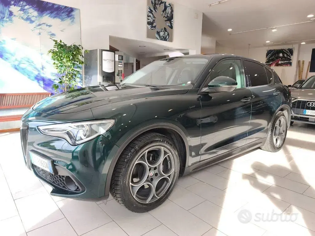 Usata Alfa Romeo Stelvio Sprint 190 CV (139 kW) 2021 Verde SUV